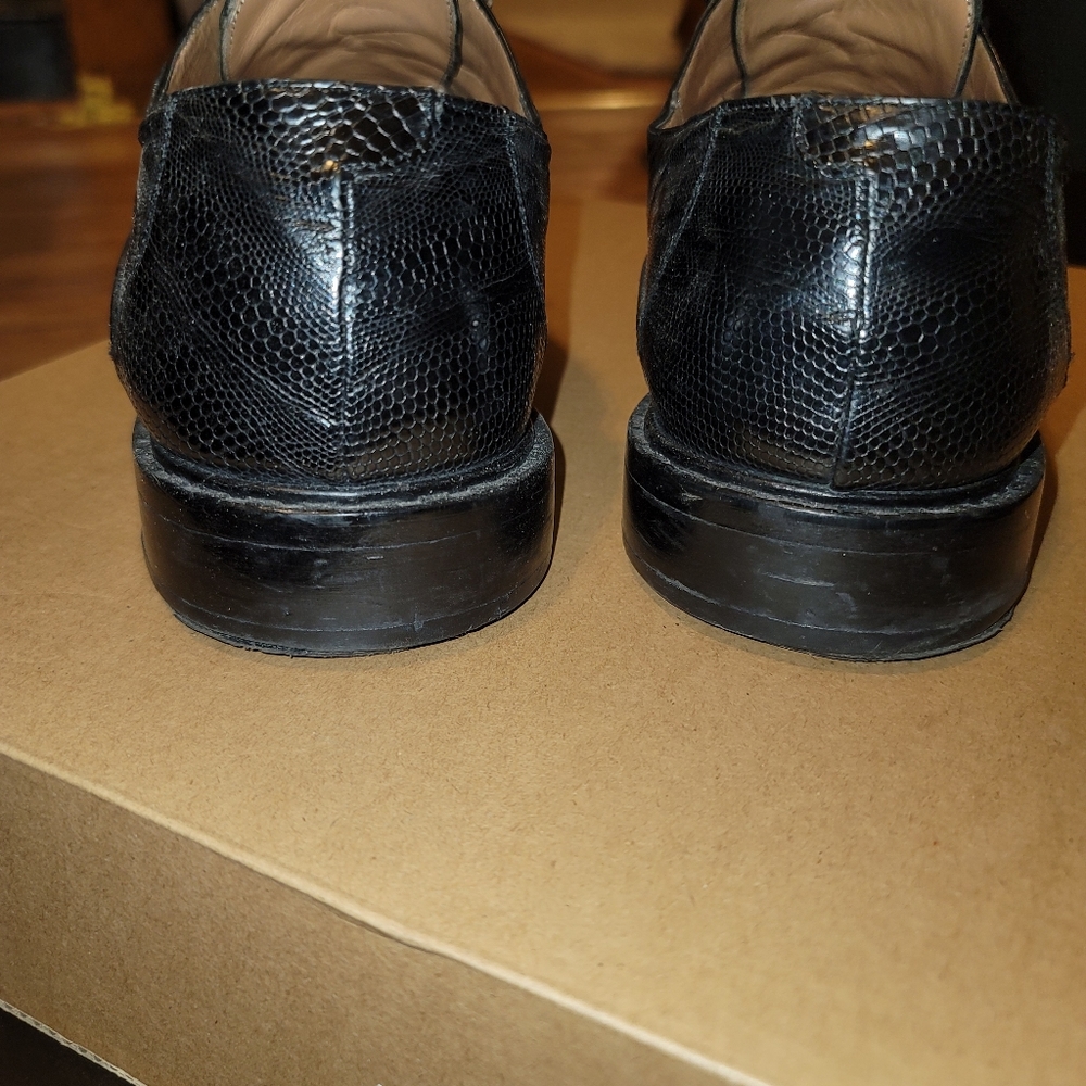 Shoes - Picture 2 of 6
